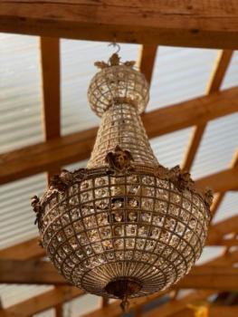 Lustr ve tvaru hrušky malý Lustr ve tvaru hrušky malý