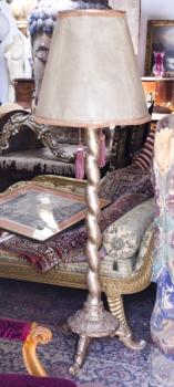 Barokní stojací lampa Barokní stojací lampa