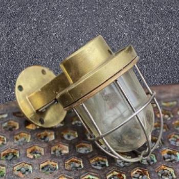 Námořní mosazné světlo I Námořní mosazné světlo I