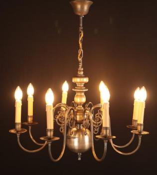 Starožitný bronzový osmiramenný lustr Starožitný bronzový osmiramenný lustr