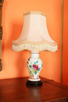 Stolní lampa na podstavci. Značená Chantal Stolní lampa na podstavci. Značená Chantal